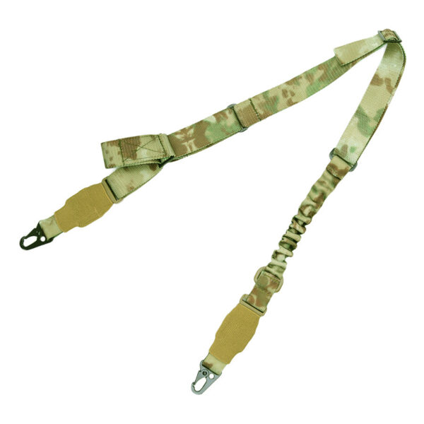 259292 105 01 1 De Sling Strike is een hoogwaardige verstelbare sling, vervaardigd uit 100% nylon voor optimale duurzaamheid. Dankzij de handige clips en het dempende elastiek biedt deze sling niet alleen flexibiliteit, maar ook comfort tijdens gebruik. Ideaal voor militairen en outdoorliefhebbers die betrouwbaarheid en functionaliteit eisen in hun uitrusting.