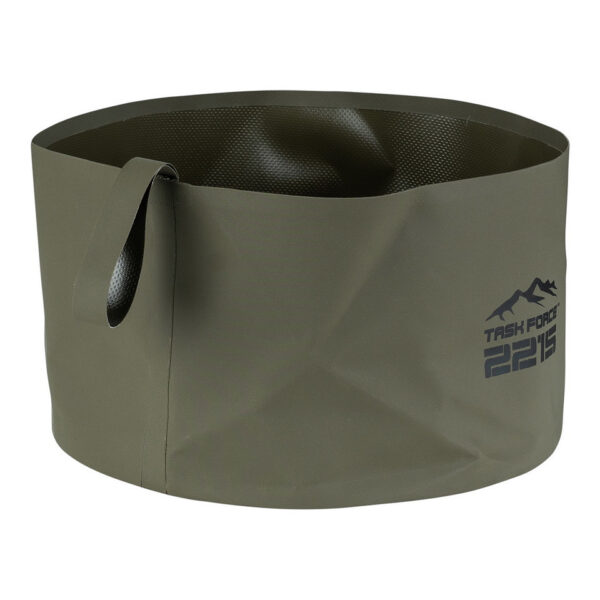319462 11 02 De Wash Bowl Groot is een veelzijdige en praktische afwasteil, ideaal voor het afwassen, beschermen van breekbare vaat en het reinigen van verschillende voorwerpen. Met een diameter van 26 cm en een hoogte van 16 cm, biedt deze opvouwbare teil niet alleen een hygiënische oplossing in de keuken, maar ook een effectieve manier om aangekoekte borden en pannen te weken. Verkrijgbaar in een stijlvolle groene kleur, is deze wash bowl perfect voor zowel thuisgebruik als voor outdoor activiteiten.