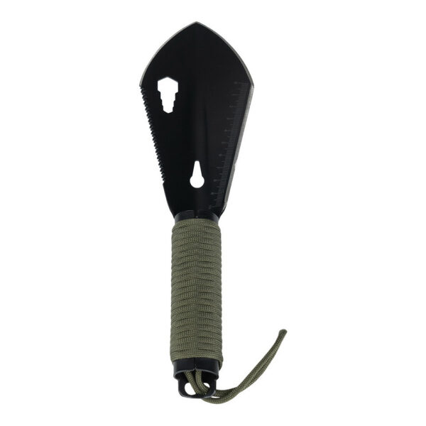 319628 13 05 Ontdek de multifunctionele Outdoor schep 7 in 1, de perfecte metgezel voor jouw avonturen in de natuur. Deze compacte schep biedt meer dan zeven functies, waaronder een mes, spijkertrekker, schep, zaag, moersleutel en liniaal. Gemaakt van hoogwaardig roestvrij staal, is deze schep niet alleen duurzaam maar ook lichtgewicht met een gewicht van slechts 198 gram. Voor extra gebruiksgemak is er een 2 meter lang paracord bevestigd aan het handvat, ideaal voor noodsituaties. Inclusief praktische polsband en nylon tasje, gemaakt voor de echte avonturier.