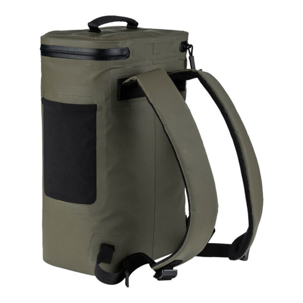 351800 11 04 De TF-2215 Tactical koelrugzak is de perfecte mix van functionaliteit en stijl voor outdoorliefhebbers. Gemaakt van duurzaam 500D PVC-materiaal, is deze rugzak weerbestendig en ideaal voor actieve gebruikers. Met een geïsoleerd koelvak dat tot 20 uur koeling biedt, biedt hij ruimte voor ongeveer 18 blikjes van 330 ml. Dankzij het comfortabele draagsysteem en meerdere opbergvakken is deze rugzak een betrouwbare keuze voor al je avonturen.