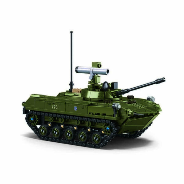 413368 99 02 <p>Bouw het indrukwekkende Sluban BMD-2S Airborne Armored Vehicle met deze 2-in-1 bouwset. Met 530 bouwstenen kun je twee verschillende modellen creëren, perfect voor de jonge bouwliefhebber vanaf 8 jaar. De set is compatibel met andere grote bouwsteenmerken, waardoor je eindeloze mogelijkheden hebt om je creaties uit te breiden. Laat je verbeelding de vrije loop met deze militaire bouwset!</p>