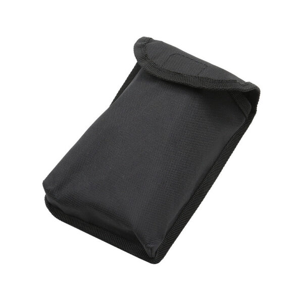 433107 13 05 <p>De Mini opvouwbare schep met pikhouweel is een veelzijdige en krachtige tool voor outdoorliefhebbers. Met zijn sterke stalen constructie en opvouwbare ontwerp is deze schep ideaal voor kamperen, hiken, vissen en survival. Het 2-in-1 ontwerp biedt zowel een schep als een pikhouweel, met een zaagrand voor het doorhakken van wortels en takken. Dankzij de comfortabele antislip handgreep en de meegeleverde beschermhoes is deze lichtgewicht tool eenvoudig mee te nemen in elke rugzak.</p>