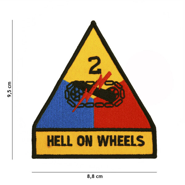 442304 8000 75 01 <p>Voeg een stoere touch toe aan je outfit met het Embleem stof Hell on Wheels #7116. Dit hoogwaardige embleem is vervaardigd van stevig stof en toont een indrukwekkende afbeelding met bijpassende tekst. Verkrijgbaar in diverse kleuren, is het perfect voor het personaliseren van kleding, tassen of andere accessoires. Met zijn unieke uitstraling is dit embleem een must-have voor elke liefhebber van militaire en outdoor stijlen.</p>