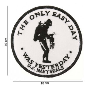 Embleem stof the only easy day  (wit) #3081