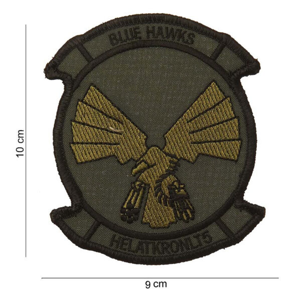 442306 709 75 01 <p>Het Embleem stof blue hawks #3073 is een veelzijdig en stijlvol embleem met een unieke afbeelding en tekst. Dit hoogwaardige embleem is ideaal voor het personaliseren van kleding en uitrusting, en is verkrijgbaar in diverse kleuren. Met zijn duurzame stof en opvallende design voegt dit embleem een professionele uitstraling toe aan elke outfit. Perfect voor zowel militaire als outdoor toepassingen, dit embleem is een must-have voor elke avontuurlijke geest.</p>