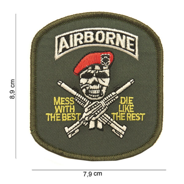 442306 736 75 01 2 <p>Ontdek ons unieke Embleem stof airborne (doodskop) #3057, een perfect accessoire voor elke militaire of outdoor outfit. Dit hoogwaardige stoffen embleem is voorzien van een opvallende afbeelding en tekst, en is verkrijgbaar in diverse kleuren. Het is ideaal voor het personaliseren van kleding of uitrusting en voegt een stoere uitstraling toe aan je outfit. Met zijn duurzame kwaliteit is dit embleem niet alleen een stijlstatement, maar ook een goede keuze voor elke avontuurlijke gelegenheid.</p>