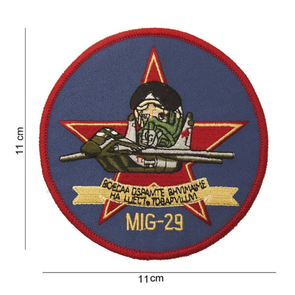 442306 753 75 01 <p>Ontdek het Embleem stof MIG-29 #4071, een hoogwaardig embleem met een gedetailleerde afbeelding en tekst. Dit stijlvolle embleem is perfect voor het personaliseren van je kleding of uitrusting en voegt een uniek militair accent toe aan je look. Verkrijgbaar in diverse kleuren, biedt dit embleem een uitstekende manier om je passie voor de luchtvaart en militaire geschiedenis te tonen. Voeg dit veelzijdige accessoire toe aan je verzameling en geef je outfit een originele touch.</p>