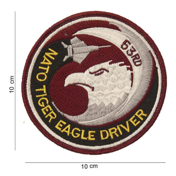 442306 776 75 01 <p>Ontdek het unieke Embleem stof NATO Tiger Eagle Driver #4016, een perfect accessoire voor militaire en outdoor liefhebbers. Dit embleem is vervaardigd van hoogwaardig stof en toont een gedetailleerde afbeelding met bijbehorende tekst. Verkrijgbaar in diverse kleuren, voegt dit embleem een stijlvolle en authentieke touch toe aan jouw uitrusting. Ideaal voor op kleding, rugzakken of het personaliseren van je gear. Maak je look compleet met dit opvallende embleem!</p>