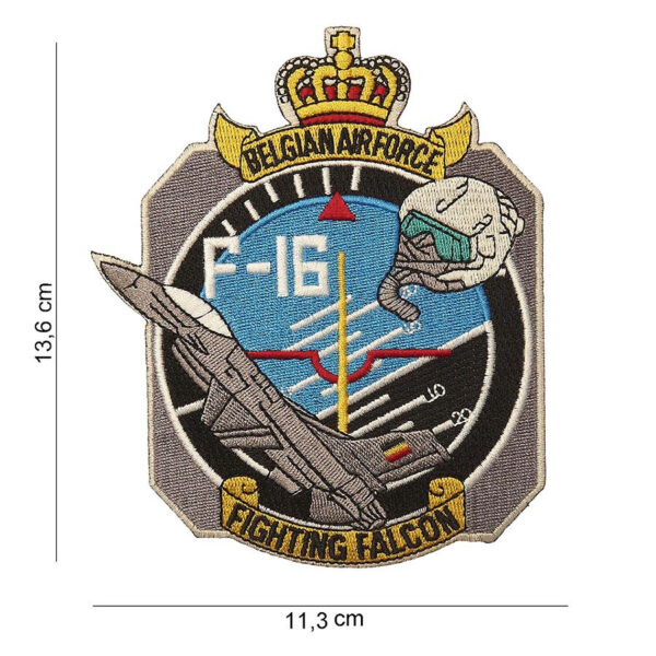 442306 791 75 01 <p>Voeg een vleugje militaire stijl toe aan uw outfit met het Embleem stof Belgian Air Force F-16. Dit hoogwaardige embleem toont een gedetailleerde afbeelding van het iconische F-16 vliegtuig, vergezeld van bijpassende tekst. Gemaakt van duurzaam stof, is dit embleem perfect voor op jassen, rugzakken of andere accessoires. Verkrijgbaar in diverse kleuren, biedt dit embleem een unieke manier om uw affiniteit met de luchtmacht te tonen.</p>