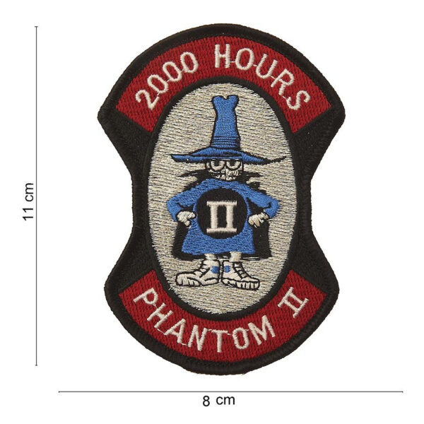 442306 851 75 01 <p>Het Embleem stof 2000 hours phantom 2 #4088 is een hoogwaardige en duurzame toevoeging voor jouw militaire of outdoor uitrusting. Dit embleem, vervaardigd van stevig stof, bevat een opvallende tekst/afbeelding die perfect past bij jouw stijl. Verkrijgbaar in diverse kleuren, biedt het embleem een unieke uitstraling zonder dat er specifieke maten nodig zijn. Maak je outfit compleet met dit veelzijdige embleem dat zowel functioneel als esthetisch is.</p>