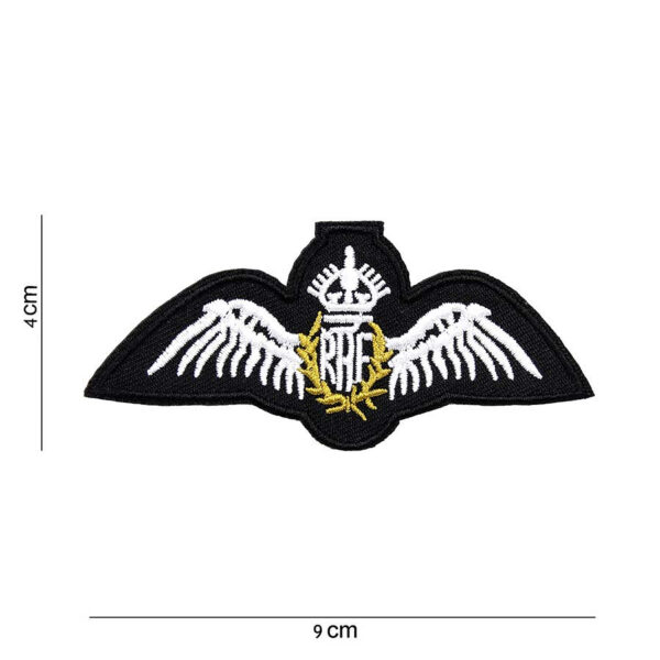 442307 3265 99 01 <p>Het Embleem stof Royal Air Force Wing #3053 is een authentiek en stijlvol embleem dat de trots en geschiedenis van de Royal Air Force uitstraalt. Dit hoogwaardige embleem is vervaardigd van duurzaam stof en kan eenvoudig worden bevestigd aan diverse kledingstukken of uitrusting. Met zijn herkenbare ontwerp is dit embleem een perfect accessoire voor zowel militairen als outdoorliefhebbers die hun verbondenheid met de luchtmacht willen tonen.</p>