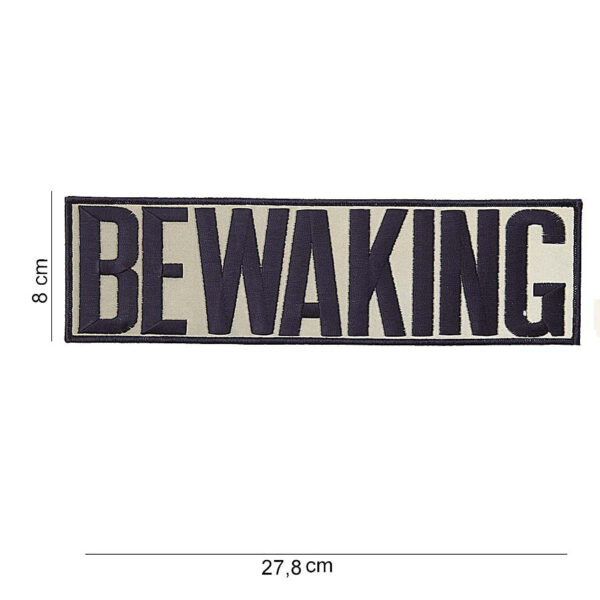 442317 1094 75 01 <p>Het Embleem stof bewaking (groot) #2001 is een hoogwaardig embleem dat perfect is voor de beveiligings- en militaire sector. Dit embleem, vervaardigd uit duurzaam stof, is beschikbaar in diverse kleuren en biedt een duidelijke weergave van tekst en afbeeldingen. Het is ideaal voor het personaliseren van uniformen of uitrusting, en voegt een professionele touch toe aan elke outfit. Met zijn robuuste ontwerp is dit embleem niet alleen functioneel, maar ook stijlvol.</p>