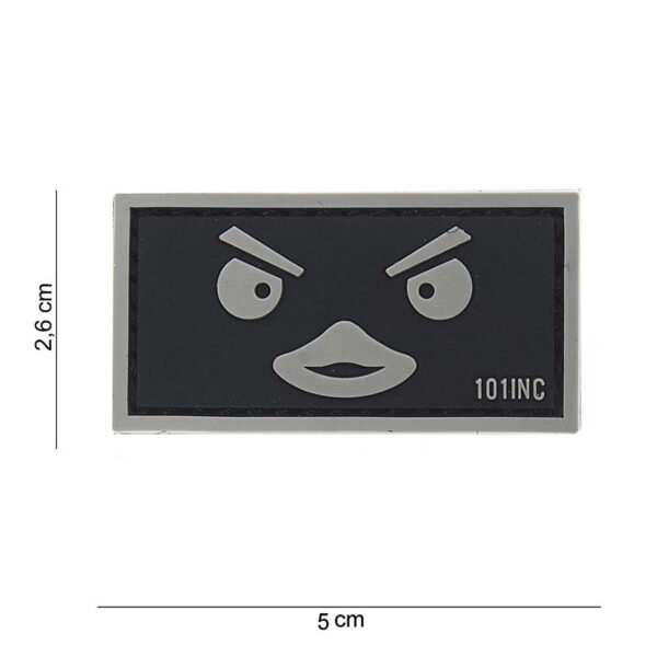 444100 3806 99 01 <p>Het Embleem 3D PVC Duckface in zwart is een opvallend en veelzijdig accessoire voor elke outdoor- of militaire uitrusting. Dit stevige embleem is vervaardigd uit hoogwaardig PVC en beschikt over een handige klittenband aan de achterzijde, waardoor het eenvoudig te bevestigen is op jassen, tassen of andere uitrusting. Met zijn unieke ontwerp voegt dit embleem een vleugje persoonlijkheid toe aan je gear, perfect voor zowel verzamelaars als actieve gebruikers.</p>