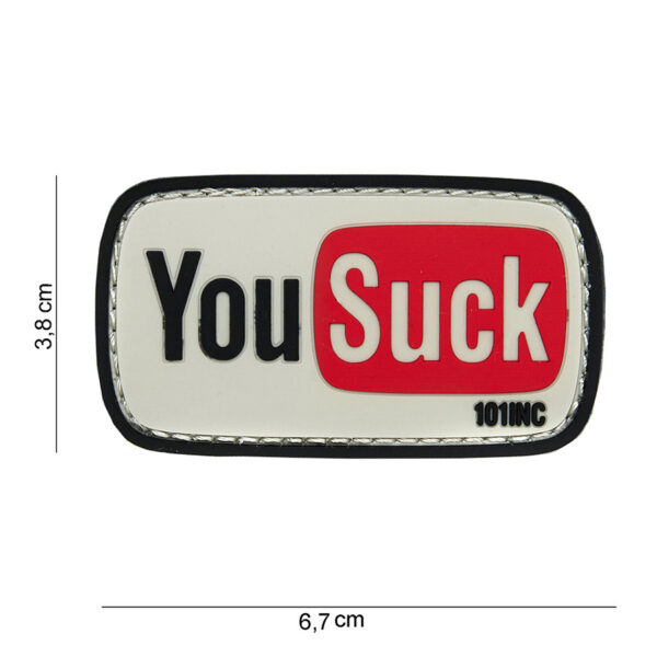 444100 3942 99 01 <p>Voeg een stoere touch toe aan je uitrusting met het 3D PVC embleem 'You Suck' in wit en zwart (#14067). Dit hoogwaardige embleem is voorzien van een klittenband aan de achterzijde, waardoor je het eenvoudig kunt bevestigen op kleding, tassen of andere gear. Perfect voor de outdoor-enthousiast of als opvallende toevoeging aan je militaire outfit. Een must-have voor elke verzameling!</p>