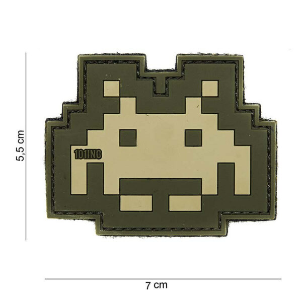 444100 3945 99 01 <p>Voeg een uniek accent toe aan je uitrusting met het 3D PVC Embleem Space Invader in beige/groen (#14060). Dit hoogwaardige embleem is voorzien van klittenband aan de achterzijde, waardoor het eenvoudig te bevestigen is op jassen, rugzakken of andere textiel. Perfect voor zowel militaire als outdoor activiteiten, dit embleem is een must-have voor elke liefhebber van avontuur en stijl.</p>