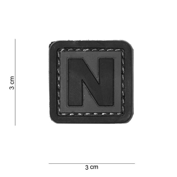444100 3988 99 01 <p>Het Embleem 3D PVC N #15024 is een hoogwaardig en duurzaam embleem dat perfect is voor militaire en outdoor uitrusting. Met een handige klittenbandsluiting aan de achterzijde bevestig je het embleem eenvoudig aan je kleding of uitrusting. Dit embleem is niet alleen functioneel, maar voegt ook een stoere uitstraling toe aan je gear. Ideaal voor iedereen die zijn of haar uitrusting wil personaliseren met een stijlvol en praktisch detail.</p>