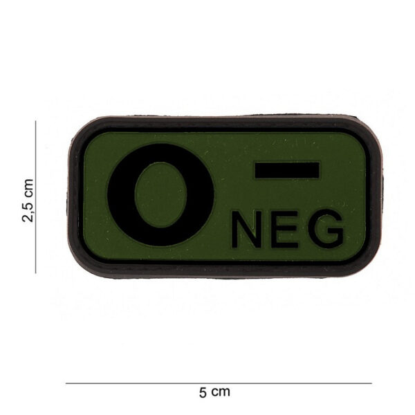 444100 7383 99 01 <p>Het 3D PVC embleem met bloedgroep O- negatief in een opvallende groene kleur is een must-have voor elke outdoorliefhebber of militaire professional. Voorzien van een praktische klittenband achterzijde, is dit embleem eenvoudig te bevestigen op kleding of uitrusting. Dit embleem verhoogt de zichtbaarheid en zorgt voor snelle identificatie in noodsituaties. Met een robuuste afwerking is het bestand tegen de elementen, waardoor het ideaal is voor zowel gebruik in het veld als dagelijks gebruik.</p>