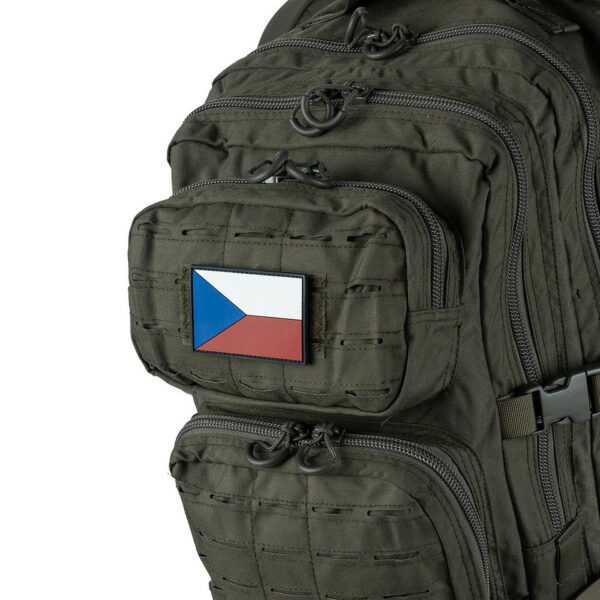 444110 4001 99 03 <p>Het 3D PVC embleem van Tsjechië (#15053) is een hoogwaardige toevoeging aan uw militaire of outdoor uitrusting. Dit embleem is voorzien van een stevige klittenband aan de achterzijde, waardoor het eenvoudig te bevestigen is op uw kleding of uitrusting. Met zijn gedetailleerde ontwerp en duurzame materialen is dit embleem perfect voor zowel gebruik in het veld als voor verzameldoeleinden. Geef uw outfit een unieke uitstraling met dit stijlvolle embleem.</p>