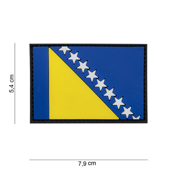 444110 4002 99 01 <p>Het Embleem 3D PVC Bosnië #15068 is een stijlvol en duurzaam embleem dat perfect is voor militaire en outdoor liefhebbers. Dit embleem is vervaardigd van hoogwaardig PVC en is uitgerust met klittenband aan de achterzijde voor eenvoudige bevestiging op verschillende oppervlakken. Met zijn opvallende ontwerp voegt het een unieke touch toe aan uw uitrusting of kleding. Een must-have voor elke fan van militaire emblemen.</p>