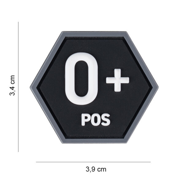 444130 7591 99 01 <p>Het 3D PVC Embleem met de bloedgroep O+ positief (#8063) is een essentieel accessoire voor elke militaire of outdoor uitrusting. Dit robuuste embleem is voorzien van een sterke klittenband aan de achterkant, waardoor het eenvoudig kan worden bevestigd aan kleding, tassen of uitrusting. Met zijn opvallende ontwerp en heldere kleuren is dit embleem niet alleen praktisch, maar ook een handige identificatie voor medische noodgevallen. Voeg dit embleem toe aan uw gear en zorg ervoor dat uw bloedgroep altijd zichtbaar is.</p>