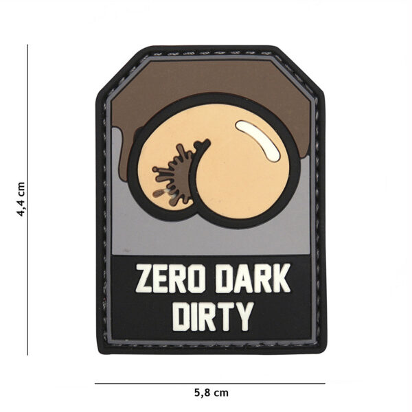 444130 5426 99 01 <p>Voeg een stoere uitstraling toe aan jouw gear met het 3D PVC Embleem Zero Dark Dirty in zwart/grijs (#9043). Dit hoogwaardige embleem is voorzien van een sterke klittenbandsluiting aan de achterzijde, waardoor je het eenvoudig kunt bevestigen op jassen, tassen of andere uitrusting. Perfect voor de militaire en outdoor liefhebber die zijn stijl een persoonlijk tintje wil geven.</p>