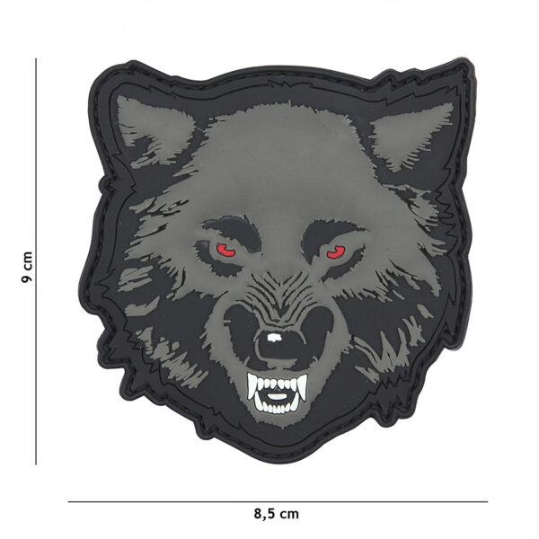 444130 5440 99 01 <p>Ontdek het unieke 3D PVC Embleem Wolf in grijze tinten. Dit hoogwaardige embleem is voorzien van een klittenband aan de achterzijde, waardoor het eenvoudig te bevestigen is op jassen, tassen of andere uitrusting. Met zijn gedetailleerde ontwerp en duurzame materialen is dit embleem niet alleen een stijlvolle toevoeging aan uw outdoor gear, maar ook een statement van uw passie voor avontuur en de natuur. Perfect voor de echte liefhebber van militaire en outdoor uitrusting.</p>