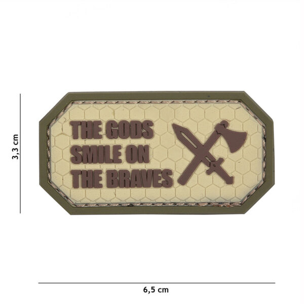 444130 5444 99 01 <p>Voeg een stoere touch toe aan je uitrusting met het 3D PVC embleem 'The Gods smile on the braves' in coyote kleur. Dit hoogwaardige embleem is voorzien van klittenband aan de achterzijde, waardoor het eenvoudig te bevestigen is op kleding, tas of gear. Perfect voor militaire en outdoor liefhebbers die zich willen onderscheiden. Met dit embleem geef je een krachtig statement af en laat je zien dat je dapper bent.</p>