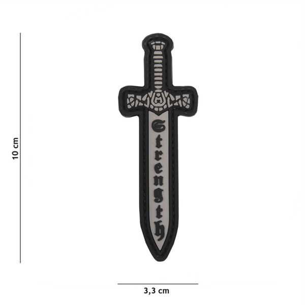 444130 5504 99 01 <p>Het 3D PVC Embleem Strength #13071 is een robuust en stijlvol embleem dat perfect is voor elke militaire of outdoor uitrusting. Met een handige klittenbandsluiting aan de achterkant is het eenvoudig te bevestigen op jassen, rugzakken of andere kledingstukken. Dit embleem voegt niet alleen een opvallende uitstraling toe aan je uitrusting, maar symboliseert ook kracht en doorzettingsvermogen. Een must-have voor iedere avonturier!</p>