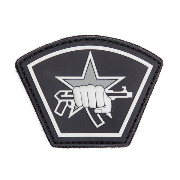 444130 5555 99 01 <p>Dit stijlvolle 3D PVC embleem van een Russische ster met vuist in de kleur zwart is een must-have voor elke militaire en outdoor liefhebber. Het embleem is voorzien van een praktische klittenband aan de achterzijde, waardoor het eenvoudig te bevestigen is op kleding, tassen of andere uitrusting. Voeg een stoere touch toe aan je gear met dit unieke embleem, dat niet alleen functioneel is, maar ook een statement maakt.</p>