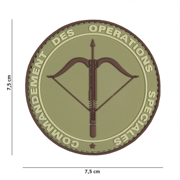 444130 7013 99 01 <p>Het Embleem 3D PVC Commandement #2101 is een veelzijdig en duurzaam embleem, perfect voor militaire en outdoor enthousiastelingen. Gemaakt van hoogwaardig PVC, biedt dit embleem niet alleen een opvallende uitstraling, maar ook een stevige bevestiging dankzij de klittenband aan de achterzijde. Dit embleem is ideaal voor het personaliseren van uw uitrusting en het tonen van uw toewijding aan het commandement. Voeg een professioneel accent toe aan uw outfit met dit robuuste embleem.</p>