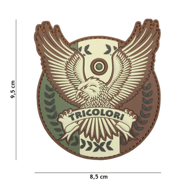 444130 7042 99 01 <p>Het Embleem 3D PVC Tricolori #1086 is een hoogwaardige, duurzame patch met een klittenbandsysteem aan de achterzijde, waardoor het eenvoudig te bevestigen is op uw uitrusting. Dit embleem, met een strak en modern ontwerp, voegt niet alleen een stijlvol accent toe aan uw militaire of outdoor gear, maar is ook perfect voor het personaliseren van jassen, rugzakken of andere accessoires. Toon uw trots met deze opvallende en functionele toevoeging aan uw collectie.</p>