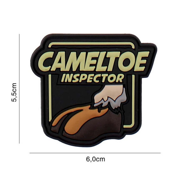 444130 7189 99 01 <p>Ontdek het unieke Embleem 3D PVC cameltoe inspector in zwart (#5103). Dit hoogwaardige embleem is vervaardigd uit duurzaam PVC en voorzien van een praktische klittenband aan de achterzijde, waardoor het eenvoudig op verschillende oppervlakken te bevestigen is. Perfect voor het personaliseren van je militaire of outdoor uitrusting, voegt dit embleem een speelse en unieke touch toe aan je gear. Een must-have voor de avontuurlijke liefhebber!</p>