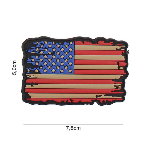 444130 7202 99 01 <p>Voeg een vleugje vintage stijl toe aan je uitrusting met het Embleem 3D PVC USA vintage #5111. Dit hoogwaardige embleem van PVC is voorzien van klittenband aan de achterzijde, waardoor het eenvoudig te bevestigen is op jassen, rugzakken of andere textiel. Het unieke ontwerp geeft je gear een authentieke uitstraling en is perfect voor zowel militaire als outdoor liefhebbers. Maak je look compleet met dit opvallende embleem en laat je patriotisme zien!</p>
