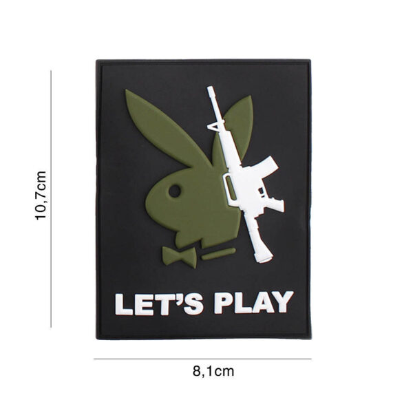 444130 7208 99 01 <p>Voeg een speelse en gedurfde touch toe aan je gear met het Embleem 3D PVC Playboy gun let's play #5117. Dit hoogwaardige PVC-embleem is voorzien van een sterke klittenbandsluiting aan de achterzijde, waardoor het eenvoudig aan te brengen is op kleding, tassen of andere uitrusting. Een perfect accessoire voor de avontuurlijke buitenmens of de liefhebber van unieke militaire decoraties. Dit embleem is niet alleen een statement piece, maar ook een duurzame aanvulling op je collectie.</p>