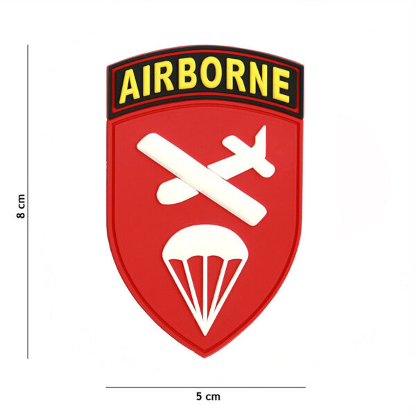 444130 7271 99 01 <p>Ontdek het Embleem 3D PVC Airborne command #7117, een hoogwaardig embleem met klittenband aan de achterzijde voor gemakkelijke bevestiging. Dit duurzame PVC-embleem is perfect voor het personaliseren van uw outdoorkleding en -uitrusting. Het opvallende ontwerp en de sterke hechting maken het een must-have voor elke militair en outdoor liefhebber. Voeg een stukje stijl en identiteit toe aan uw gear met dit unieke Airborne embleem.</p>