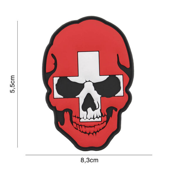 444130 7286 99 01 <p>Voeg een stoere uitstraling toe aan je uitrusting met het Embleem 3D PVC Skull Zwitserland #2053. Dit hoogwaardige PVC-embleem is voorzien van een klittenband aan de achterzijde, waardoor het eenvoudig op verschillende kledingstukken of uitrusting kan worden bevestigd. Met zijn gedetailleerde ontwerp en robuuste uitstraling is dit embleem perfect voor outdoor avonturen, militaire doeleinden of gewoon als unieke toevoeging aan je collectie.</p>