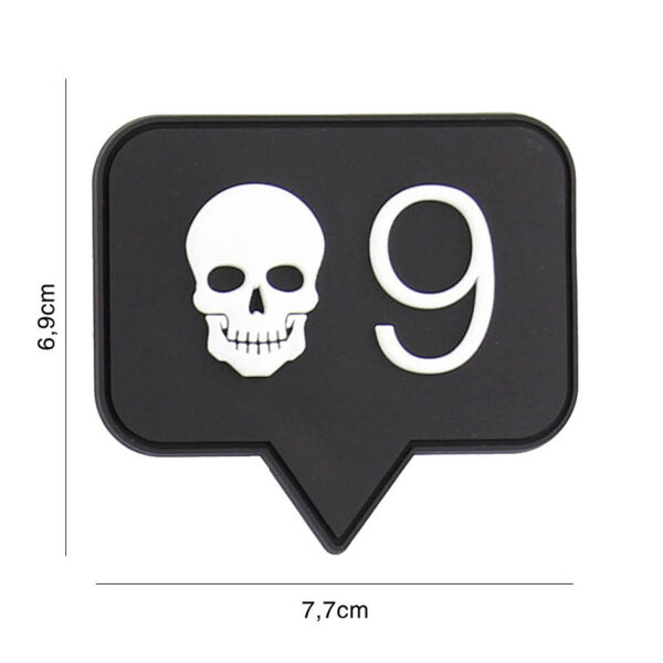 444130 7296 99 01 <p>Het 3D PVC Skull embleem #9100 is een stoer en uniek accessoire voor elke liefhebber van militaire en outdoor uitrusting. Dit embleem is vervaardigd uit duurzaam PVC en voorzien van klittenband aan de achterzijde, waardoor je het eenvoudig kunt bevestigen op kleding, tassen of andere uitrusting. Met zijn opvallende ontwerp voegt dit embleem een vleugje karakter toe aan je gear, perfect voor zowel dagelijks gebruik als avontuurlijke activiteiten.</p>