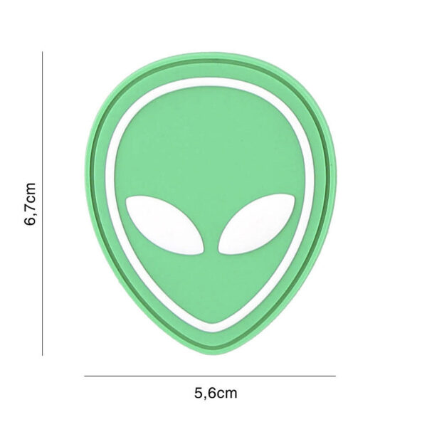 444130 7321 99 01 <p>Voeg een unieke touch toe aan je uitrusting met het Embleem 3D PVC Alien groen #2133. Dit hoogwaardige embleem is vervaardigd uit duurzaam PVC en beschikt over een klittenband aan de achterzijde, waardoor je het eenvoudig kunt bevestigen op kleding of uitrusting. Perfect voor militaire fans en outdoor liefhebbers die op zoek zijn naar een opvallende en stijlvolle toevoeging aan hun gear.</p>