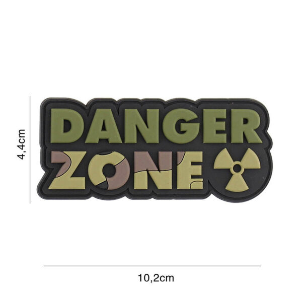 444130 7330 99 01 <p>Voeg een stoere touch toe aan je uitrusting met het 3D PVC Embleem 'Danger Zone' in woodland camouflage (#2111). Dit embleem is voorzien van klittenband aan de achterzijde, waardoor je het eenvoudig kunt bevestigen op je kleding of uitrusting. Perfect voor militaire en outdoor liefhebbers die op zoek zijn naar een opvallende en functionele aanvulling op hun gear.</p>