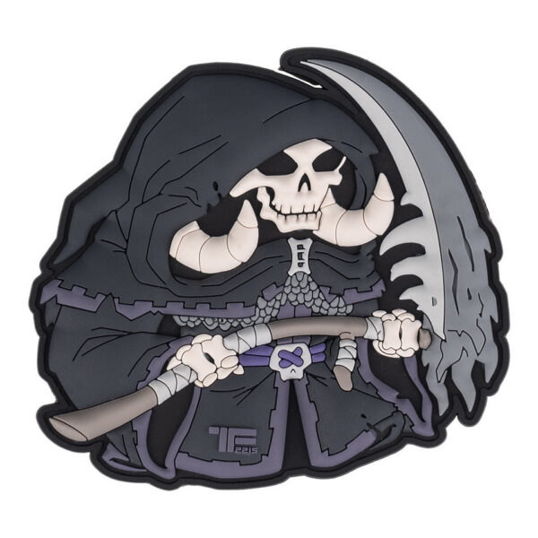444160 7381 99 03 <p>Ontdek de TF-2215 Embleem 3D PVC Reaper Ox Nr. 11, een gedetailleerd embleem ontworpen in samenwerking met Hiwez Illustrations. Gemaakt van hoogwaardig 3D PVC, biedt deze patch een unieke uitstraling met een premium afwerking. De TF-2215 Ox Series bestaat uit zes verschillende patches, elk met een eigen thema. Verzamel ze allemaal en voeg deze opvallende patch toe aan uw collectie!</p>