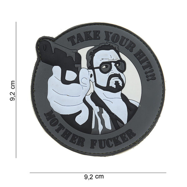 444180 3974 99 01 <p>Voeg een unieke touch toe aan je uitrusting met het Embleem 3D PVC 'Take your hit' in grijs (#16084). Dit hoogwaardige embleem is vervaardigd van duurzaam PVC en voorzien van een praktische klittenbandsluiting aan de achterzijde, waardoor het eenvoudig aan te brengen is op jassen, rugzakken of andere uitrusting. Perfect voor zowel militaire als outdoor fans die hun stijl willen personaliseren.</p>