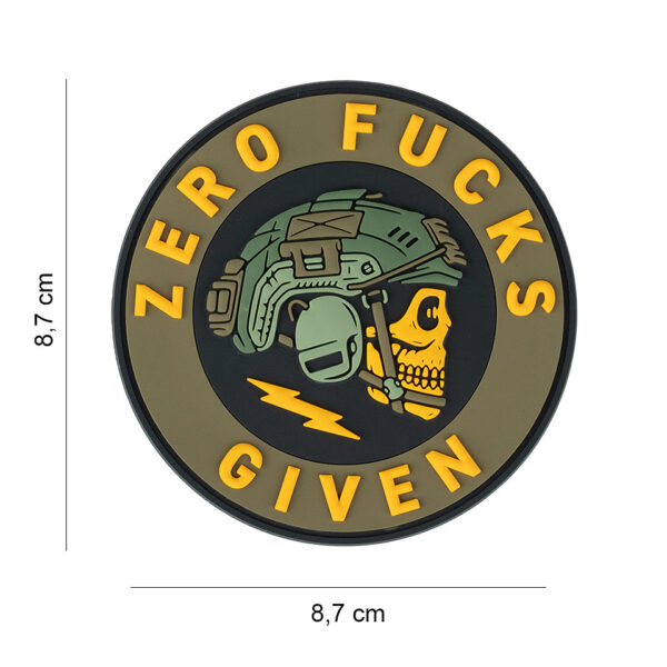 444190 7575 99 01 <p>Maak een statement met het 3D PVC Embleem 'Zero fucks given' #8003. Dit stevige embleem is voorzien van klittenband aan de achterzijde, waardoor het eenvoudig op verschillende kledingstukken of uitrusting te bevestigen is. Perfect voor de outdoorliefhebber of militaire fan die zijn persoonlijkheid wil uitstralen. Voeg dit opvallende embleem toe aan je collectie en laat zien dat je geen compromissen sluit.</p>