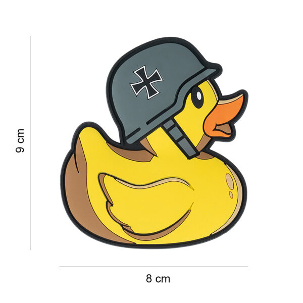 444190 7577 99 01 <p>Het Embleem 3D PVC German Duck #8005 is een stijlvol en duurzaam embleem dat perfect is voor het personaliseren van uw uitrusting. Dit embleem is vervaardigd uit hoogwaardig PVC en voorzien van een klittenband aan de achterzijde, waardoor het eenvoudig te bevestigen is aan kleding, rugzakken en andere accessoires. Het is ideaal voor zowel militaire toepassingen als outdoor activiteiten en voegt een unieke touch toe aan uw gear.</p>