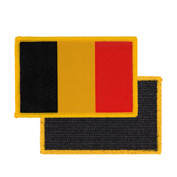 446100 10002 99 02 <p>Het fijn geweven embleem van de Belgische vlag is vervaardigd uit 100% stof en biedt een hoge detaillering dankzij de fijne weving. Dit embleem is perfect voor het toevoegen van een herkenbaar en stijlvol accent aan uw militaire of outdoor uitrusting. Met zijn duurzame kwaliteit is het ideaal voor zowel persoonlijke als professionele toepassingen.</p>