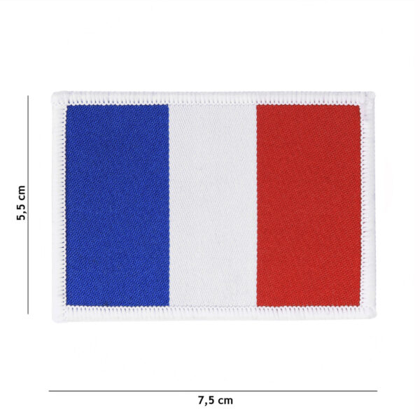 446100 10007 99 01 <p>Ontdek ons fijn geweven embleem van de Franse vlag, vervaardigd uit 100% stof. Dit embleem is niet alleen een prachtig detail voor uw uitrusting, maar ook zeer gedetailleerd door de hoogwaardige weeftechniek. Dankzij de klittenband achterzijde is het eenvoudig aan te brengen en te verwijderen. Perfect voor militaire en outdoor liefhebbers die hun stijl willen personaliseren met een stukje Franse trots.</p>