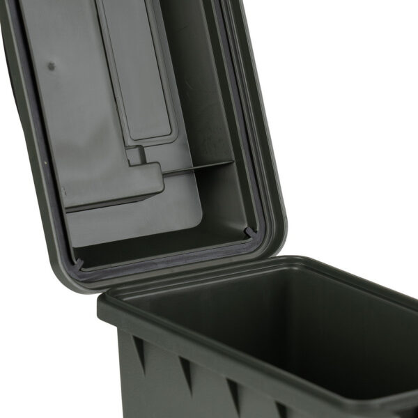 465201 11 06 1 <p>De Plastic Munitie Box Mini is de perfecte oplossing voor het georganiseerd opslaan van je airsoft uitrusting, munitie, visspullen, elektronica en camera accessoires. Met een duurzaam ontwerp van sterke kunststof, een stevig handvat en een deksel met afdichting biedt deze box optimale bescherming. Dankzij het stapelbare ontwerp bespaar je ruimte en houd je alles overzichtelijk. Met afmetingen van 21,6 x 10,8 x 17,1 cm is deze box compact en functioneel.</p>