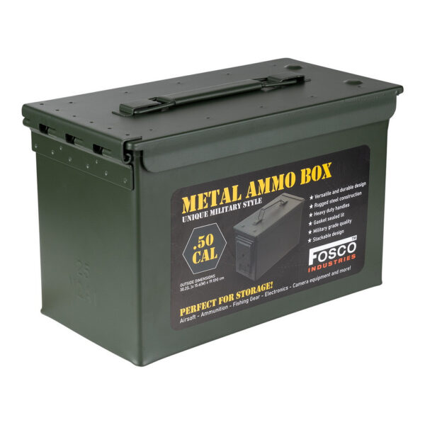 465308 11 03 De 50 Cal. munitiekist is de ideale oplossing voor het veilig opbergen van airsoft materiaal, munitie, hengelsportartikelen en meer. Met een robuuste stalen constructie en zware handgrepen is deze kist zowel veelzijdig als duurzaam. Het deksel is voorzien van een pakking voor extra bescherming, en het stapelbare ontwerp maakt het eenvoudig om meerdere kisten te organiseren. Met buitenafmetingen van 30,2 cm x 15,4 cm x 18,7 cm en binnenafmetingen van 27,9 cm x 14,3 cm x 17,8 cm, is deze kist een must-have voor elke outdoor liefhebber.