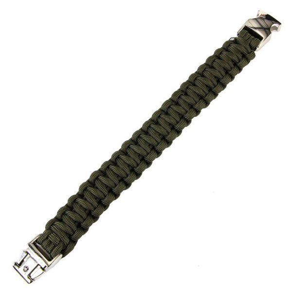 469561 11 03 1 De Paracord armband met metalen sluiting is een veelzijdige en praktische accessoire voor elke outdoor-liefhebber. Met een lengte van 9 inch is deze armband gemaakt van sterk nylon en kan hij in noodsituaties dienen als waslijn, schoenveter of zelfs als geweerriem. Ideaal voor bushcraft, jacht en kamperen, deze armband is verkrijgbaar in drie verschillende kleuren en biedt niet alleen stijl, maar ook functionaliteit voor al uw avonturen.